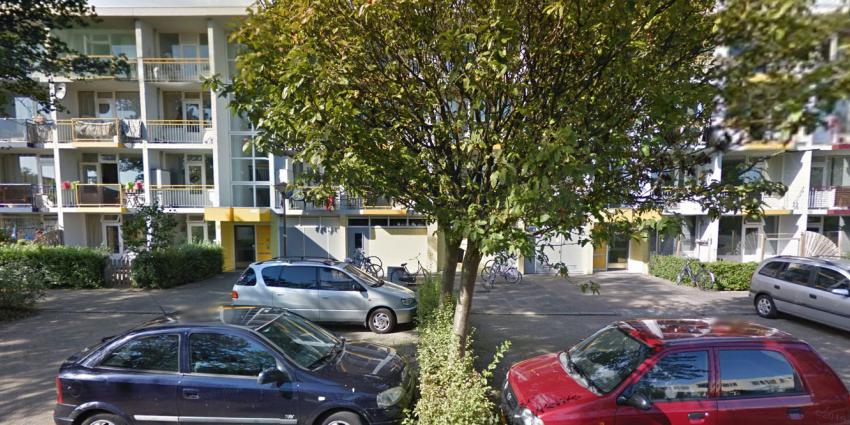 Man in Hoorn door mogelijke vechtpartij van balkon gevallen