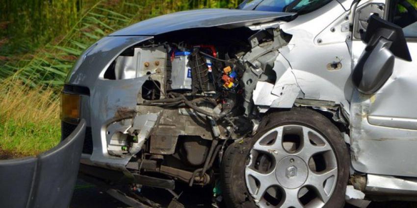 gewonde, frontale botsing, veendam