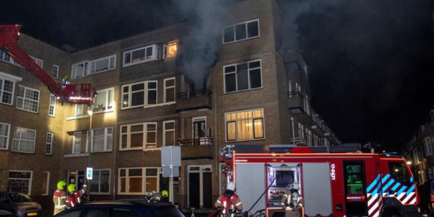 Vier personen van balkon gered bij grote brand Schiedam 