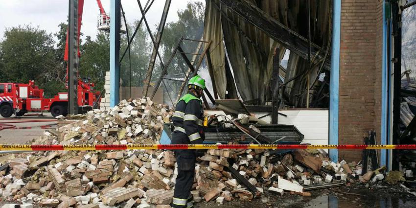 NL-Alert voor omwonenden zeer grote brand Eindhoven