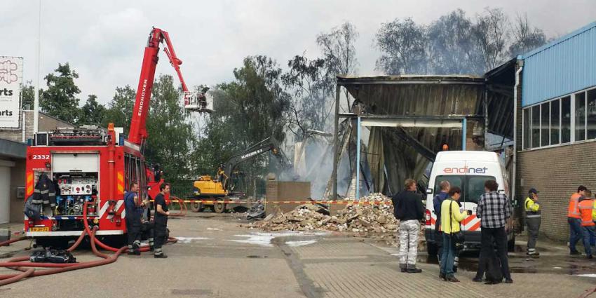 NL-Alert voor omwonenden zeer grote brand Eindhoven