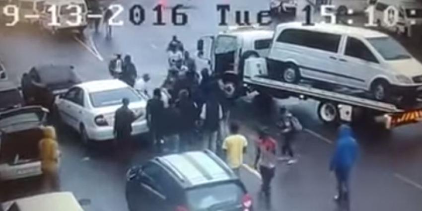 Hel barst los bij carjacking