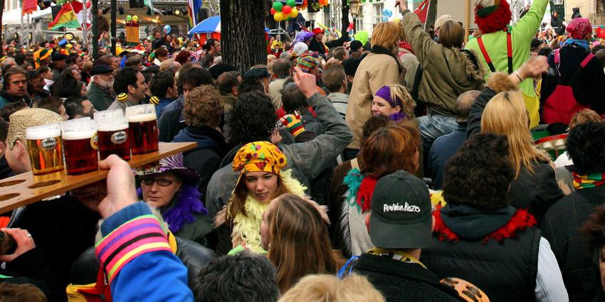 Carnavalsoptochten Macharen, Oijen en Overlangel uitgesteld, grote optocht Oeteldonk gaat door