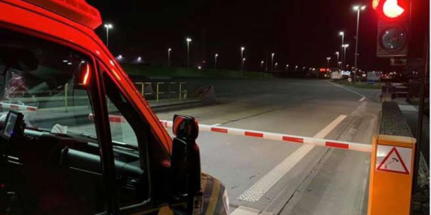 Nederlandse ambulance met coronapatiënt tegengehouden voor tolgeld