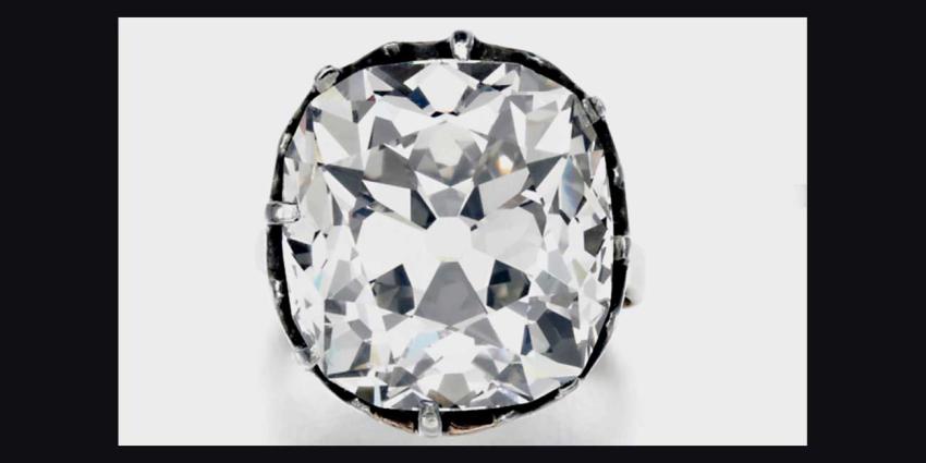 Op rommelmarkt gekochte diamanten 'toneelring' blijkt fortuin waard