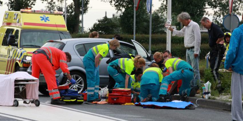 Motorrijder zwaargewond na ernstig ongeval Diemen 