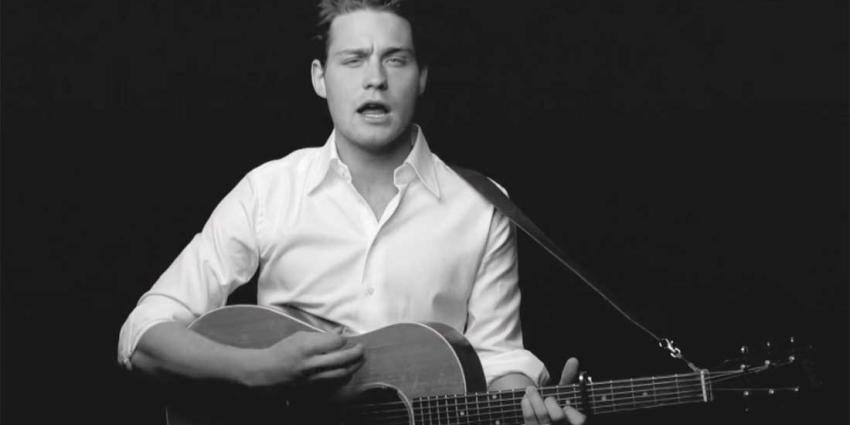 Douwe Bob zegt toch aardig bi te zijn