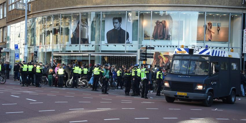 Politie moet ingrijpen bij demonstratie Pegida in Utrecht