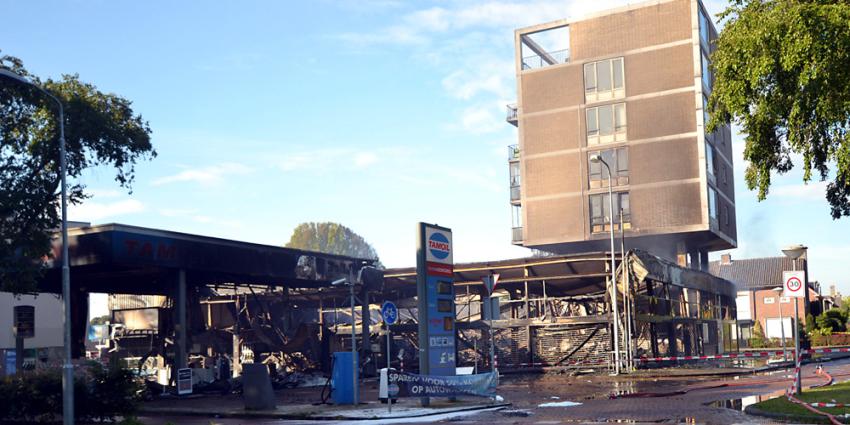 Buurman afgebrand tankstation opgepakt voor diefstal koper
