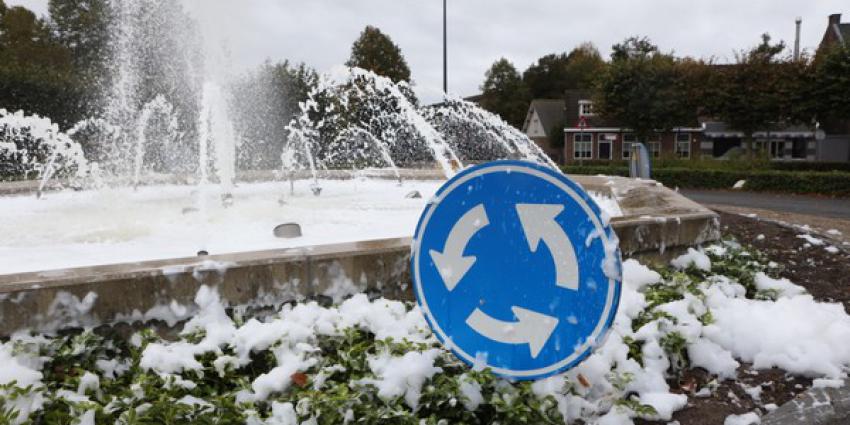 vandalen, afwasmiddel, fontein, schijndel 