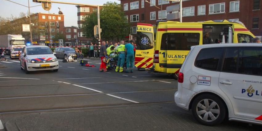  Foodbezorger zwaar gewond bij aanrijding