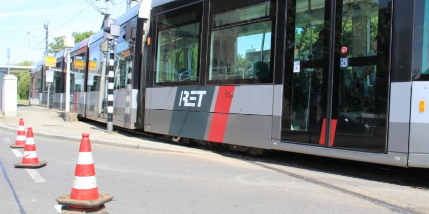 tram ontspoort