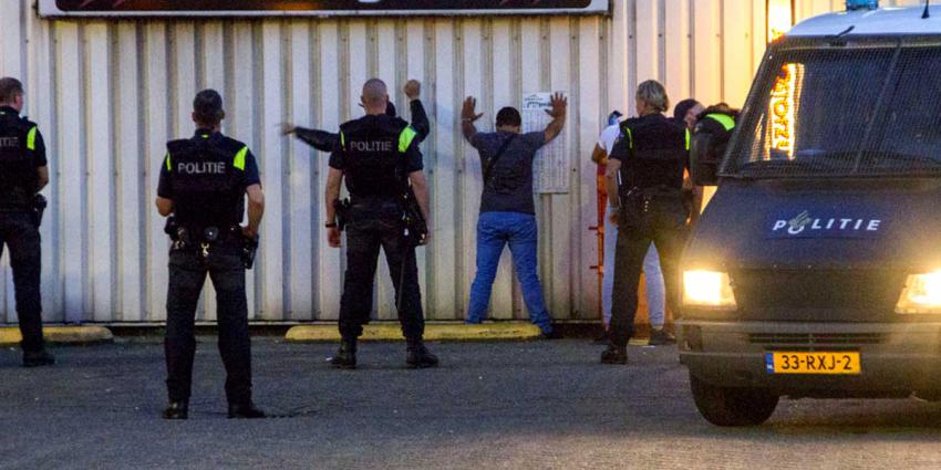 Fouilleer- en controleactie in havengebied Schiedam