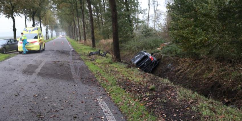 ongeval, BMW, sloot, total loss, gasselte