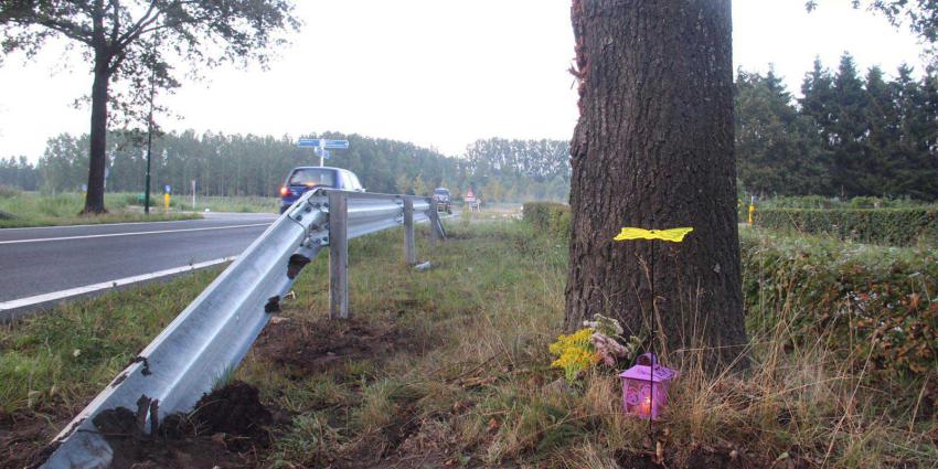 gedenkplek-vangrail-ongeval