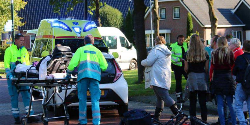 Fietser gewond na aanrijding met auto in Gieten
