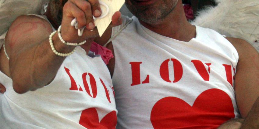 Nederlanders steeds positiever over homoseksualiteit 