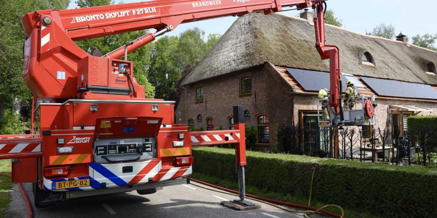 hoogwerker-boerderij-brand