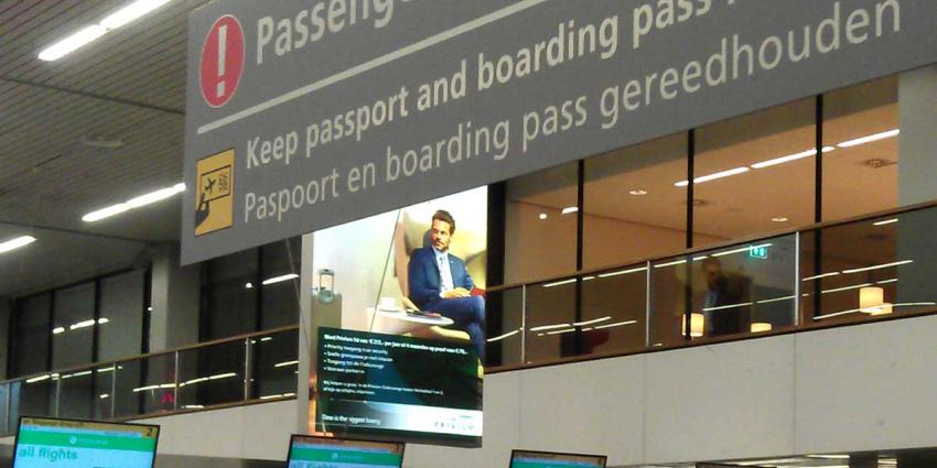 Test op Schiphol: vloeistoffen en laptops blijven in de tas