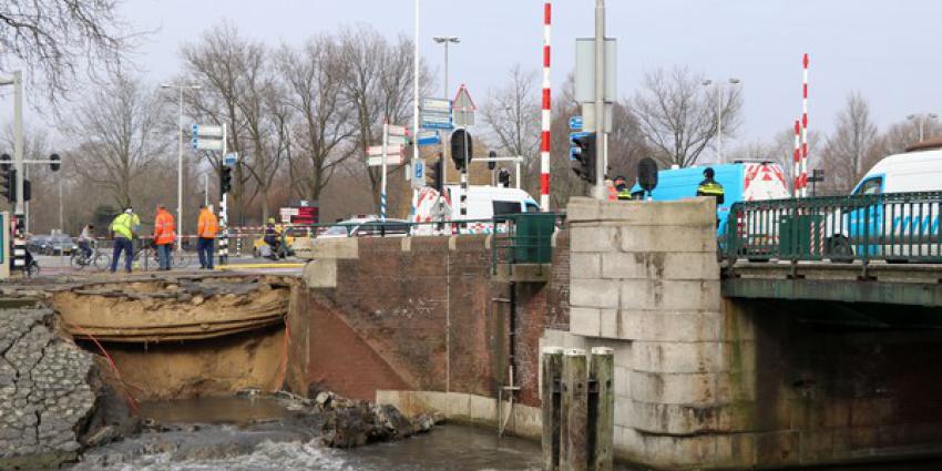 Deel van Amsterdamse kademuur ingestort 