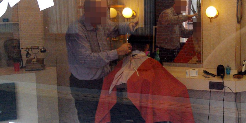 Commotie in Haagse kapperszaak om 'overval' met 'vuurwapens'