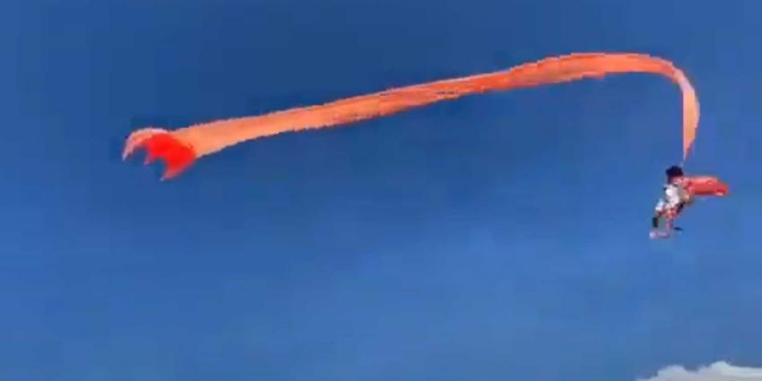 Peuter door vlieger opgetild en tientallen meters de lucht in gevlogen | Blik op nieuws
