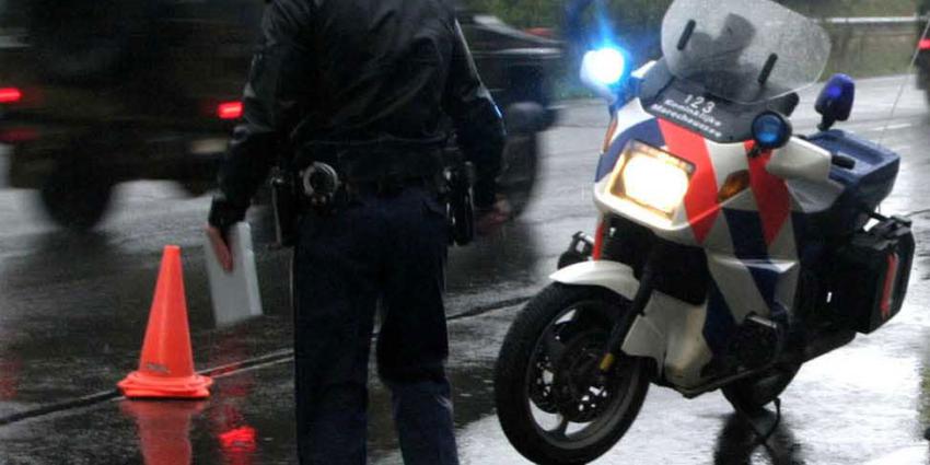 Politie houdt man aan voor bedreiging met vuurwapen op A16