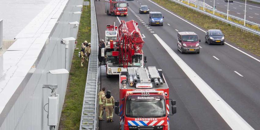 Brand in kraanwagen vlak voor Ketheltunnel A4