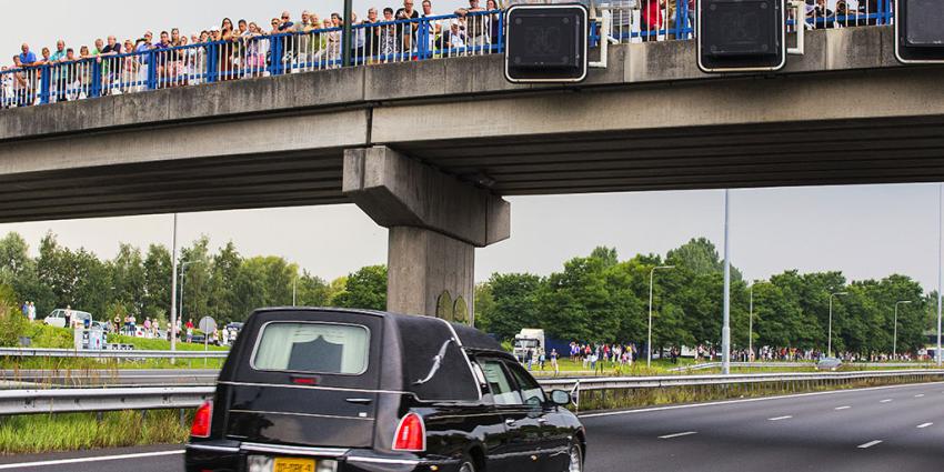 Eerste slachtoffer vliegramp MH17 geïdentificeerd