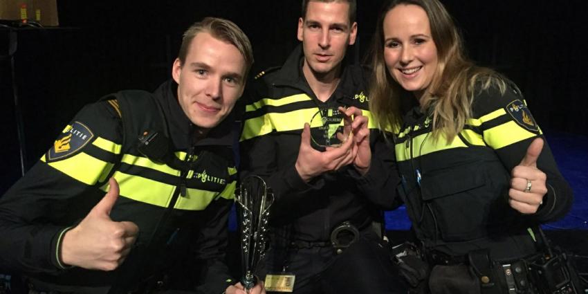 Politie Almere Buiten Hout Local Hero