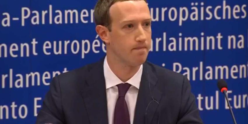 Mark Zuckerberg zegt 'alleen' sorry