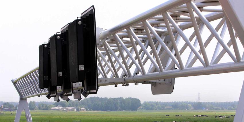 matrix-snelweg-koe-weiland