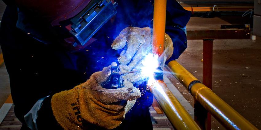 Afzetprijzen industrie iets hoger in februari