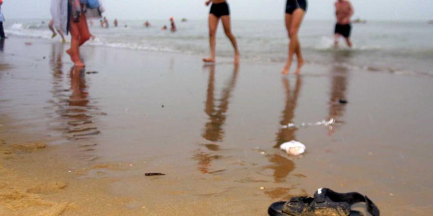 nieuwjaarsduik-zee-strand