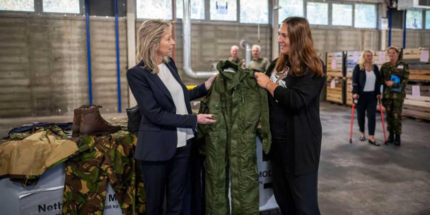 ollongren-militairen-kleding