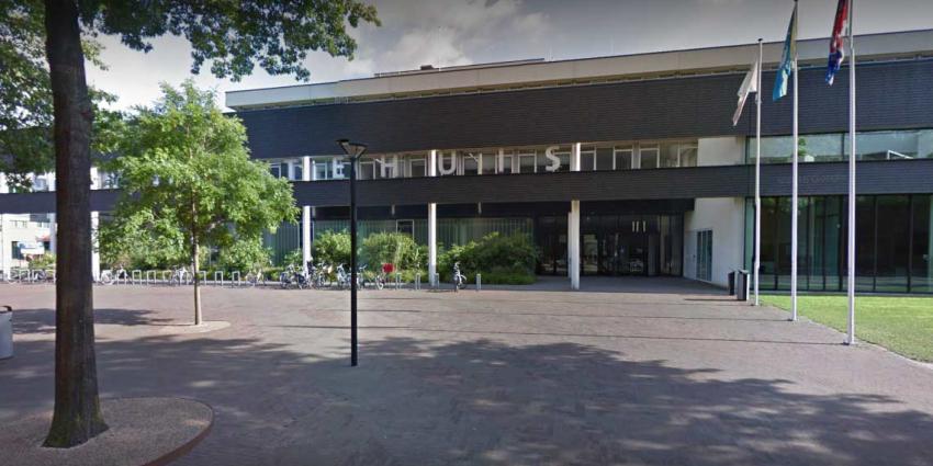 Gemeentehuis Oss heeft veel schade door gesprongen waterleiding