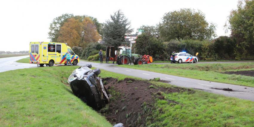 Auto op zijn kop