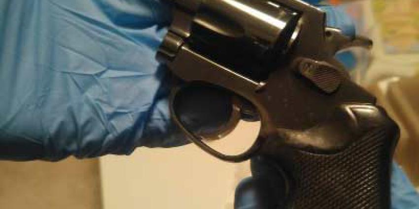 Politie slaat slag in Amsterdams drugsnetwerk