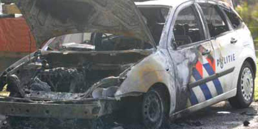 Foto van uitgebrande politieauto | Archief EHF