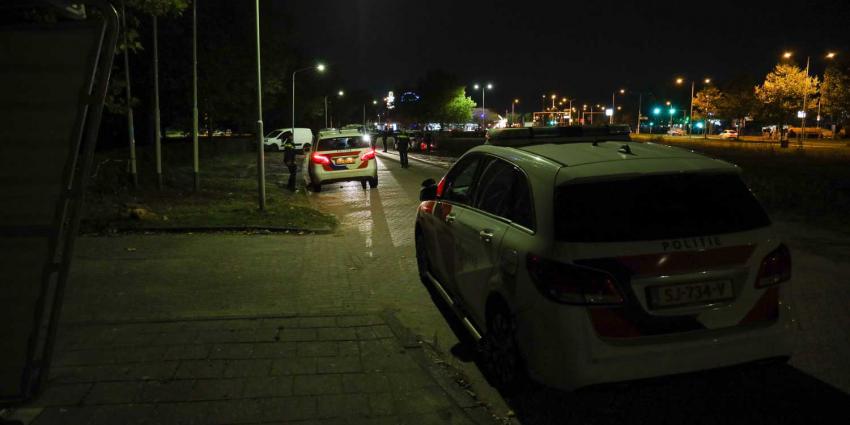 politie-parkeerplaats-donker