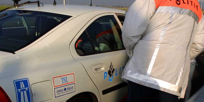 politie-snelweg-vluchtstrook