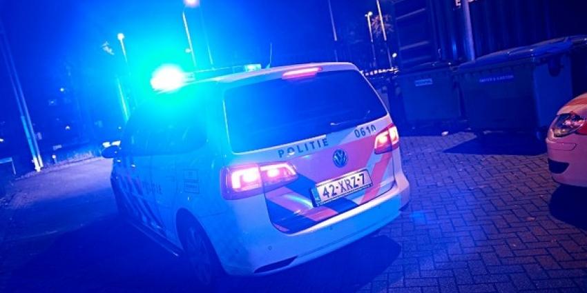 Politieauto in het donker