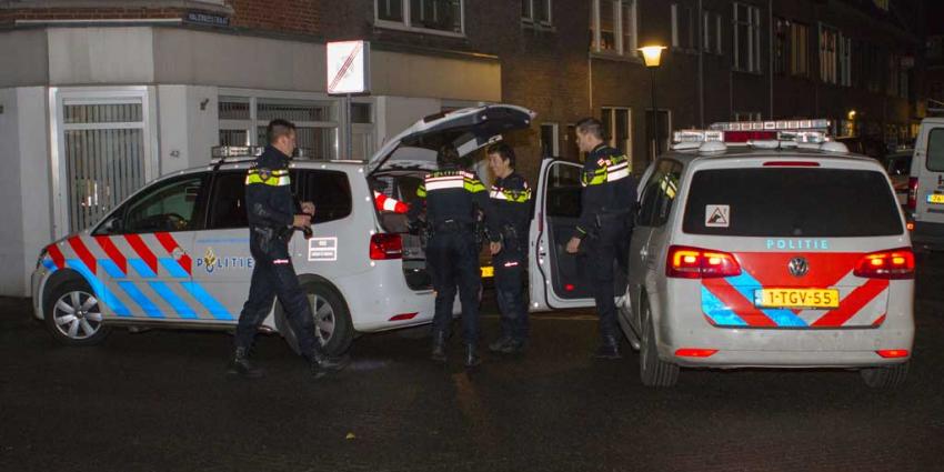 Huis in Vlaardingen omsingeld door politie na inbraakmelding