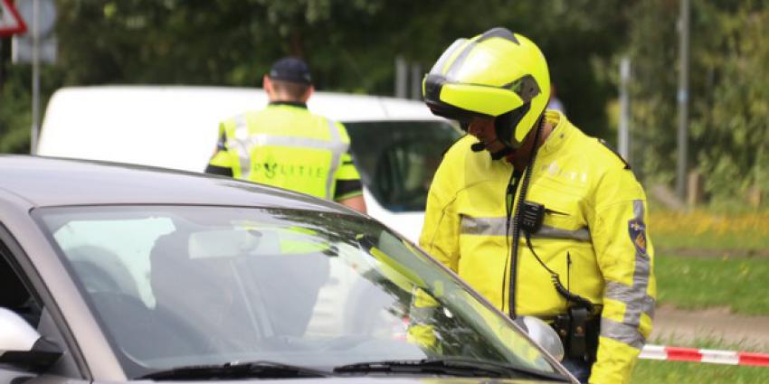  Politiestudenten voeren verkeerscontrole uit