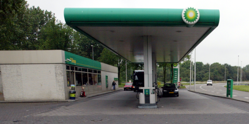 Ahaa we kunnen voortaan boodschappen doen bij de pomp