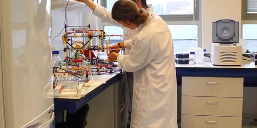 Studententeam TU Delft in de prijzen met bacterieprinter