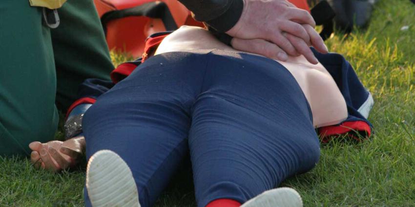 Reanimatie op oefenpop