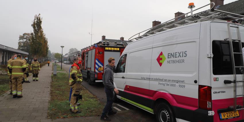 Brandweer en Enexis aanwezig