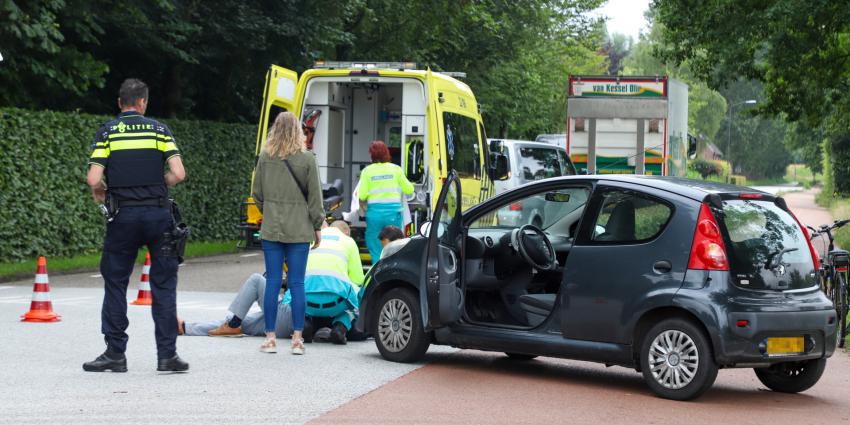 Fietser gewond op de weg