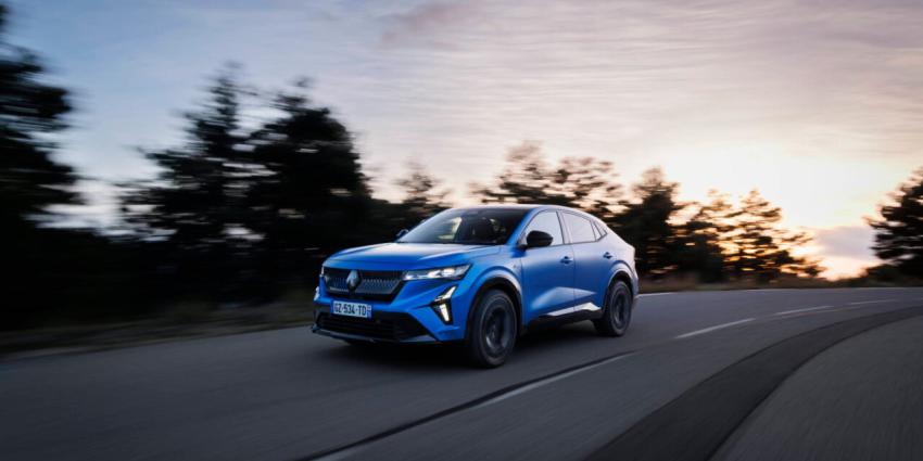 Rijden met de Renault Rafale E-Tech 4×4 plug